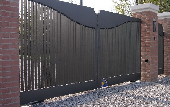 Купить новые ворота Абакан откатные в Гатчине по цене от 83888 руб